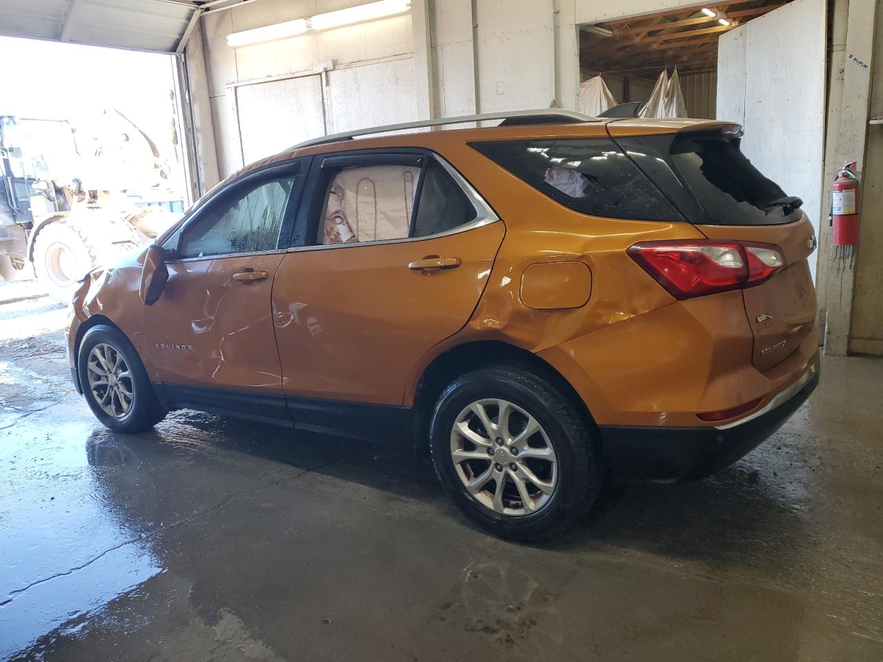 2018 Chevrolet Equinox - Image 2