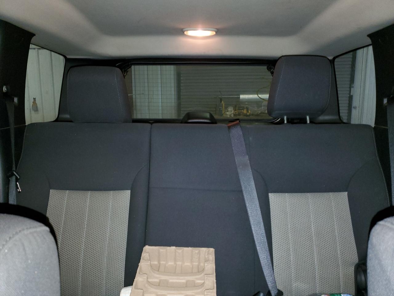 2010 Jeep Liberty (North America) - Image 10