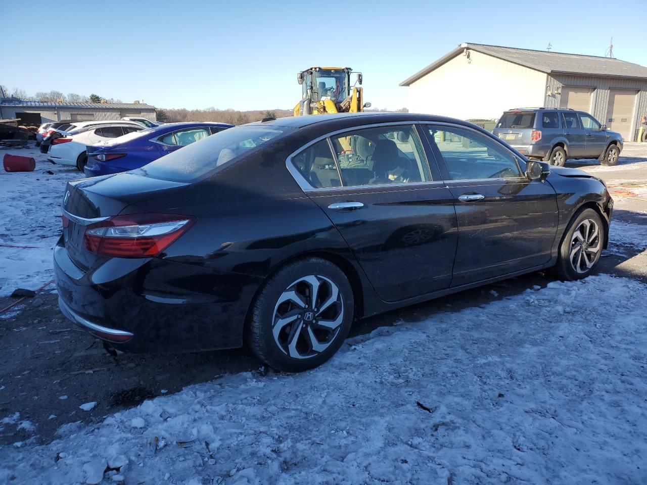 VIN 1HGCR2F79HA042953 2017 HONDA ACCORD no.3