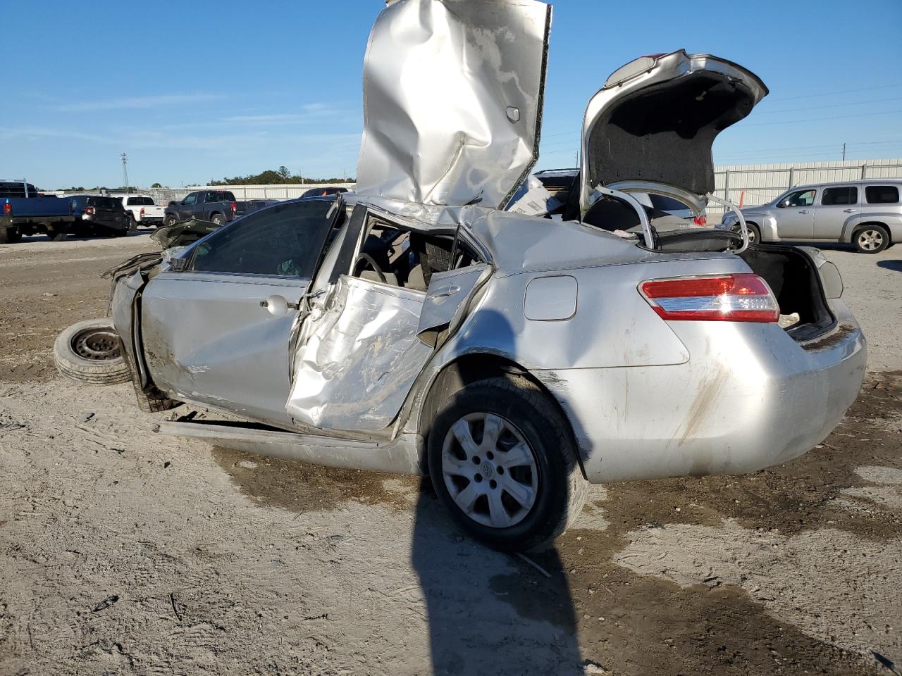2011 Toyota Camry - Image 2