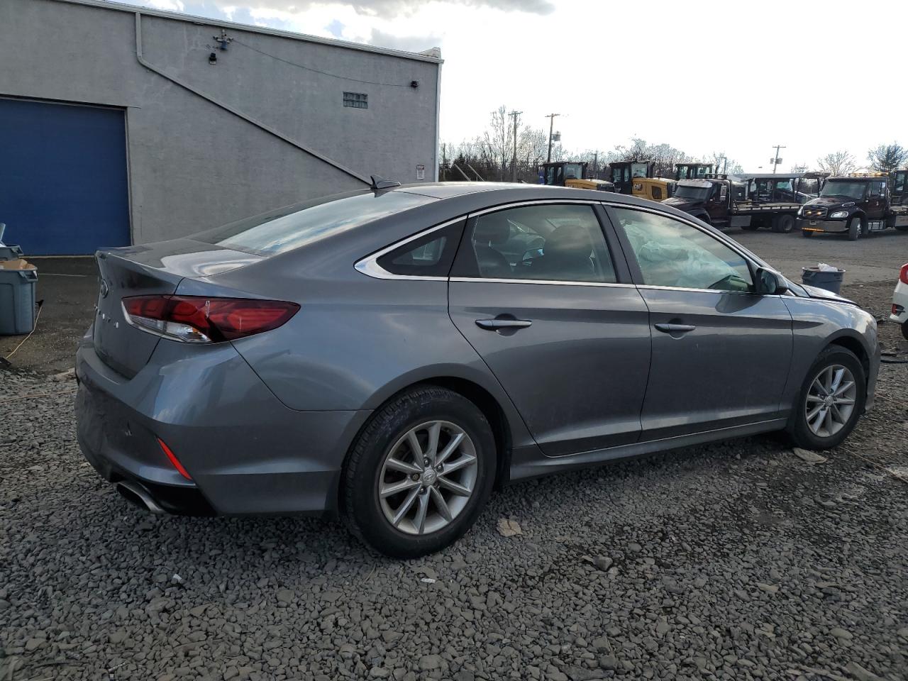 2019 Hyundai Sonata - Image 3