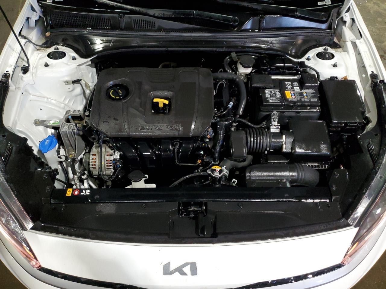 2023 Kia Forte - Image 11