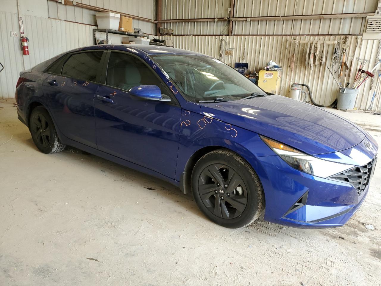 2022 Hyundai Elantra - Image 4