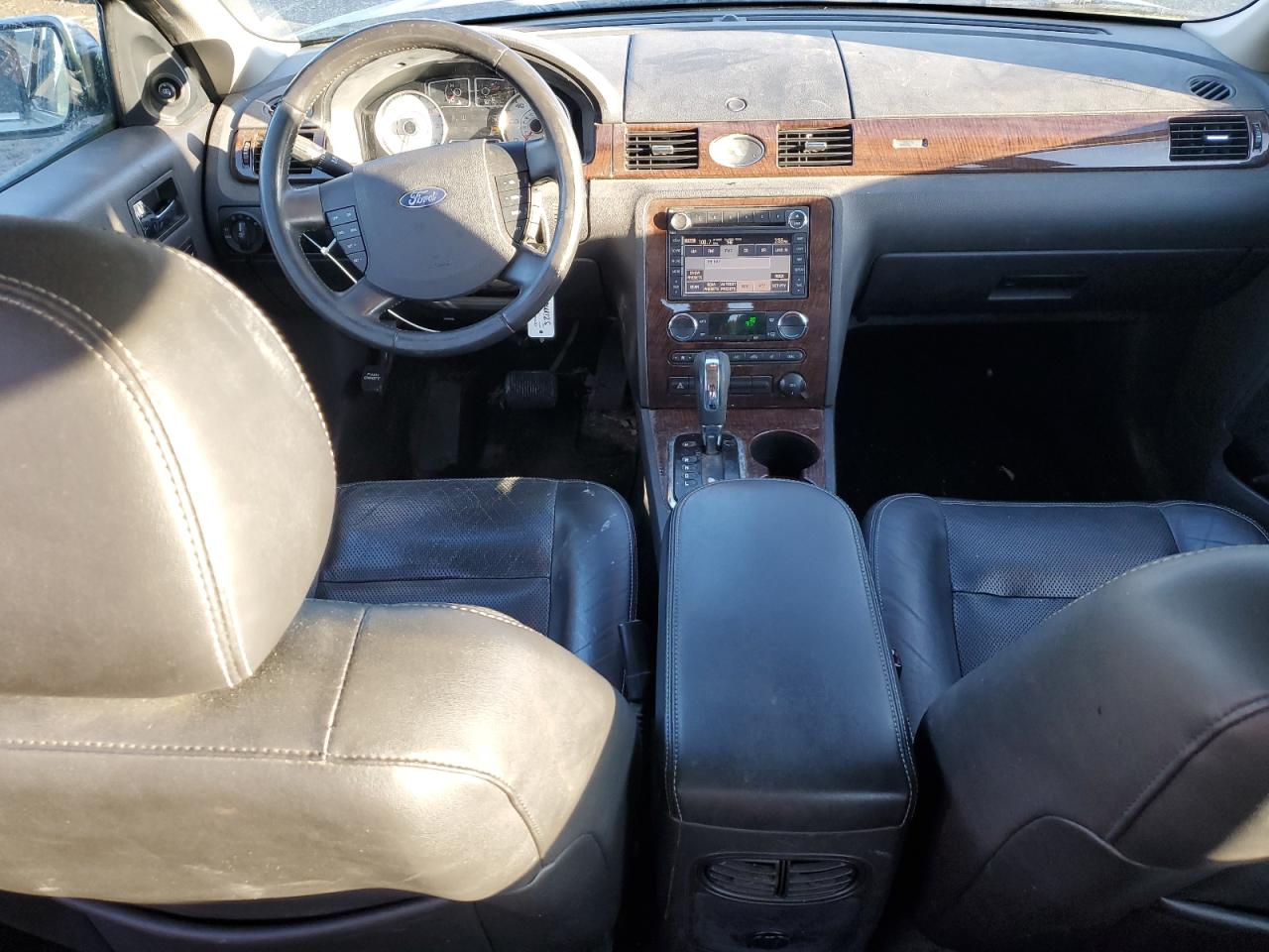 2008 Ford Taurus - Image 8