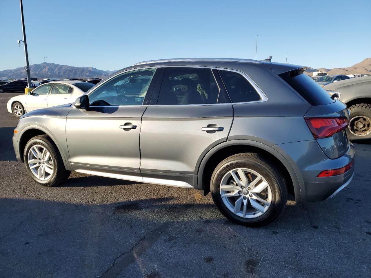 2020 Audi Q5 - Image 2