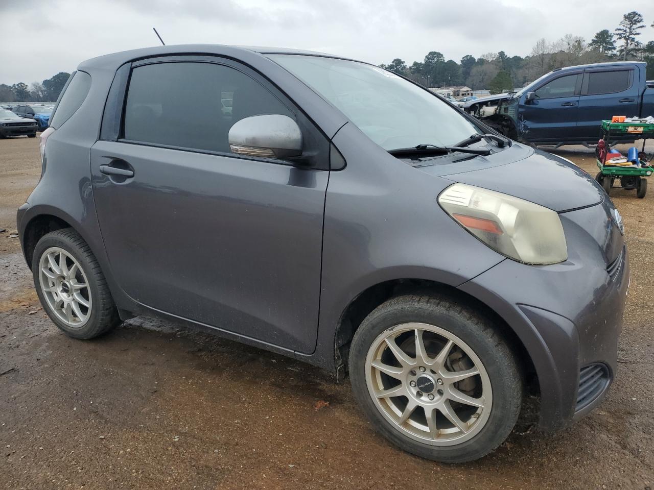 2013 Toyota iQ - Image 4