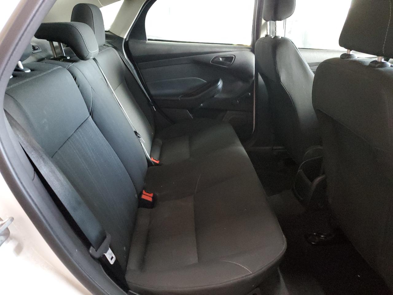 2015 Ford Focus - Image 10