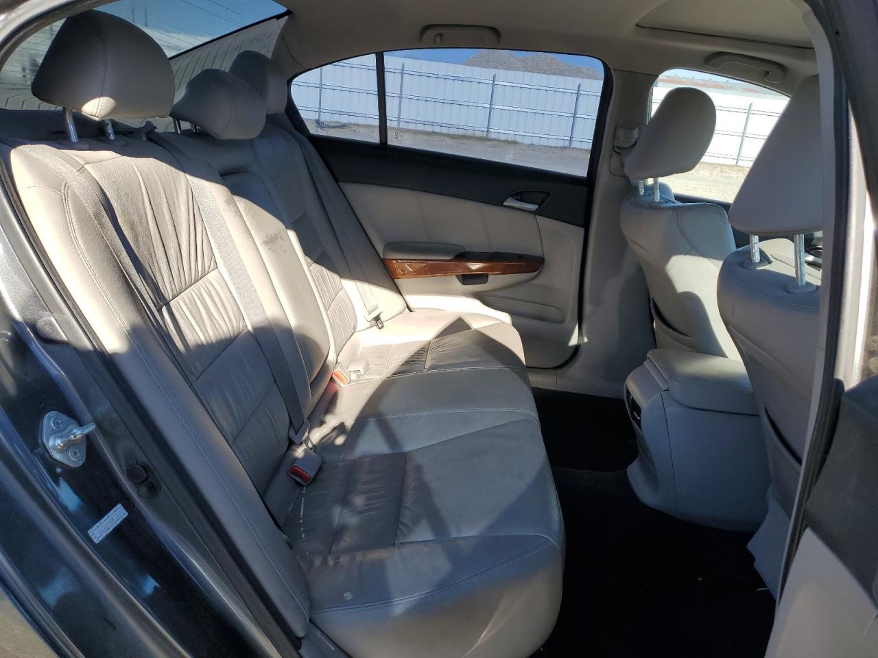2011 Honda Accord - Image 10
