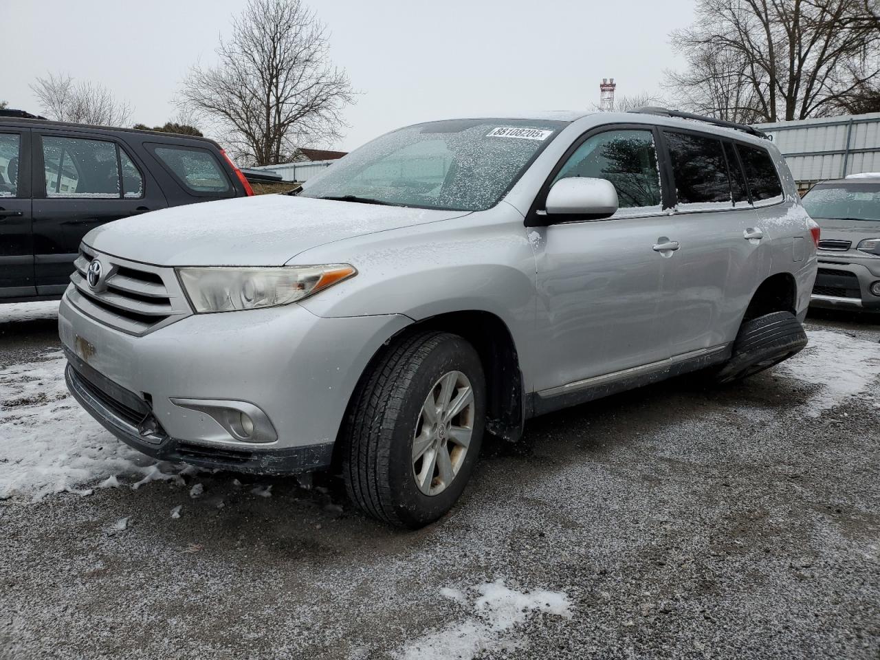 2011 Toyota Highlander - Image 1