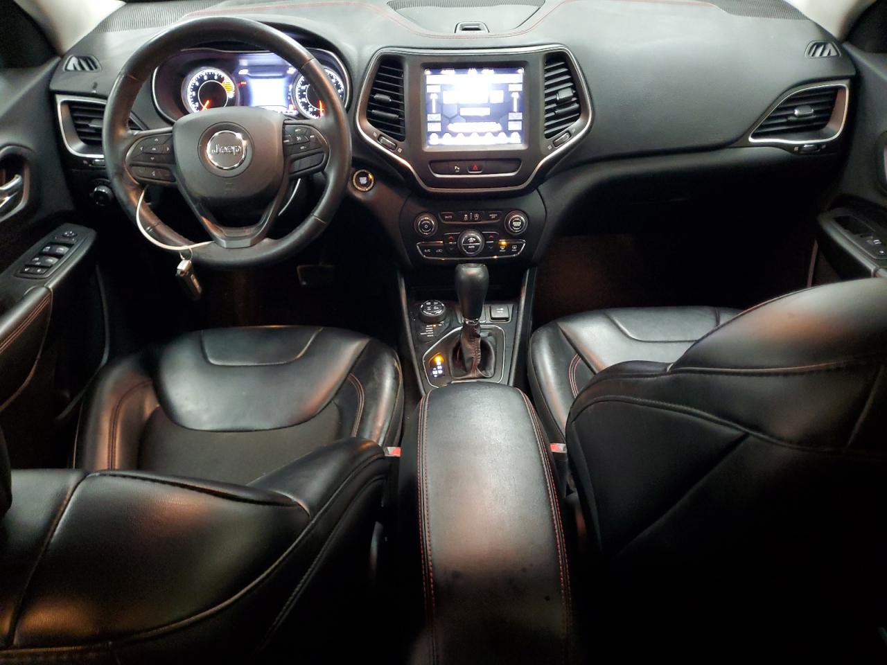 2019 Jeep Cherokee - Image 8