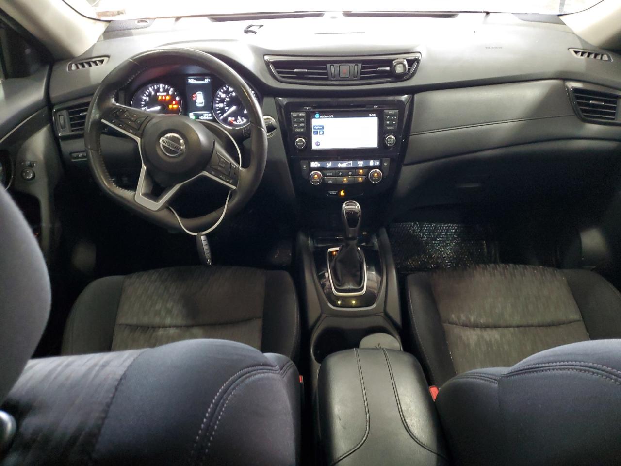 2017 Nissan Rogue - Image 8