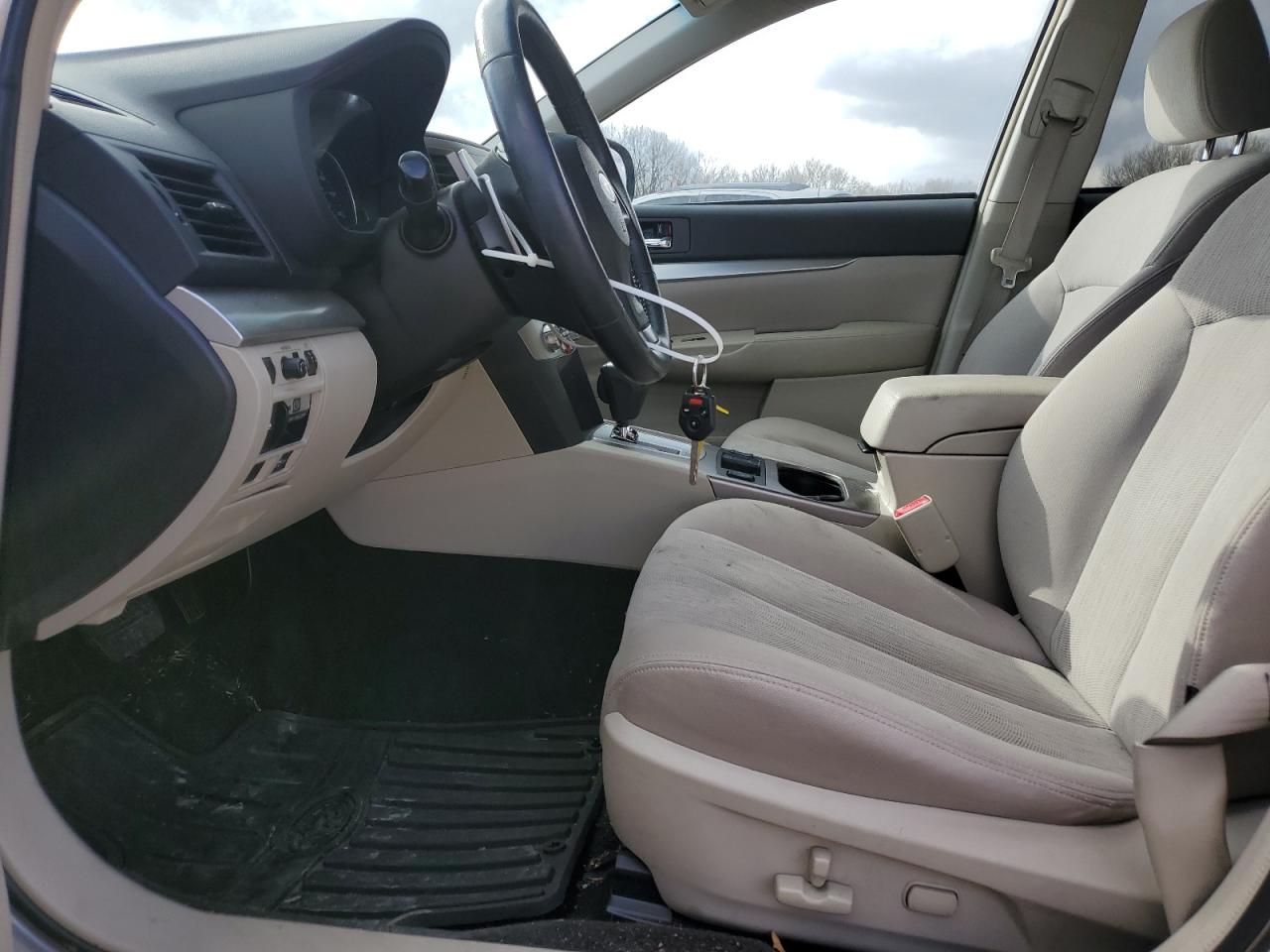 2014 Subaru Outback - Image 7