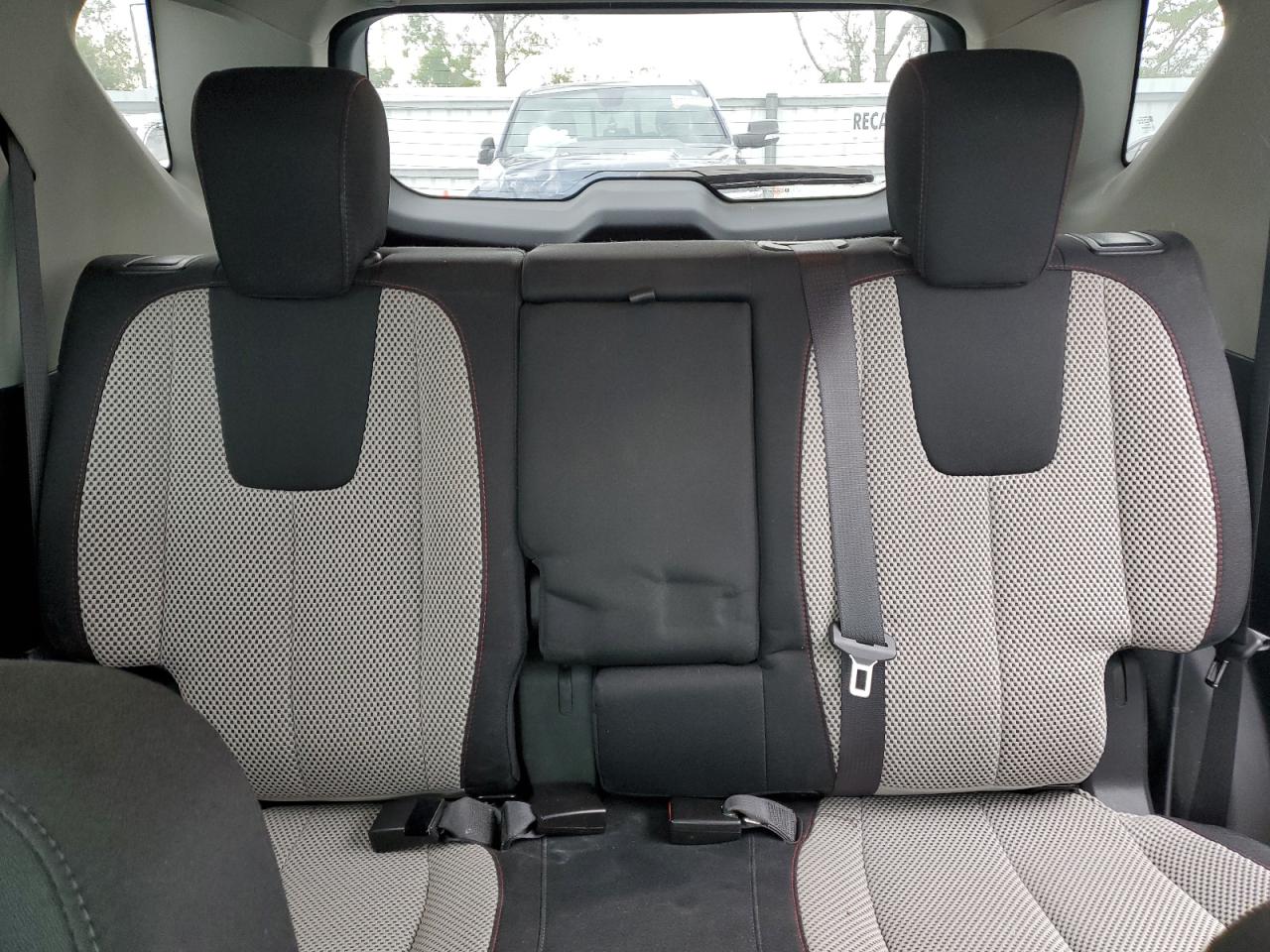 2017 Chevrolet Equinox - Image 11