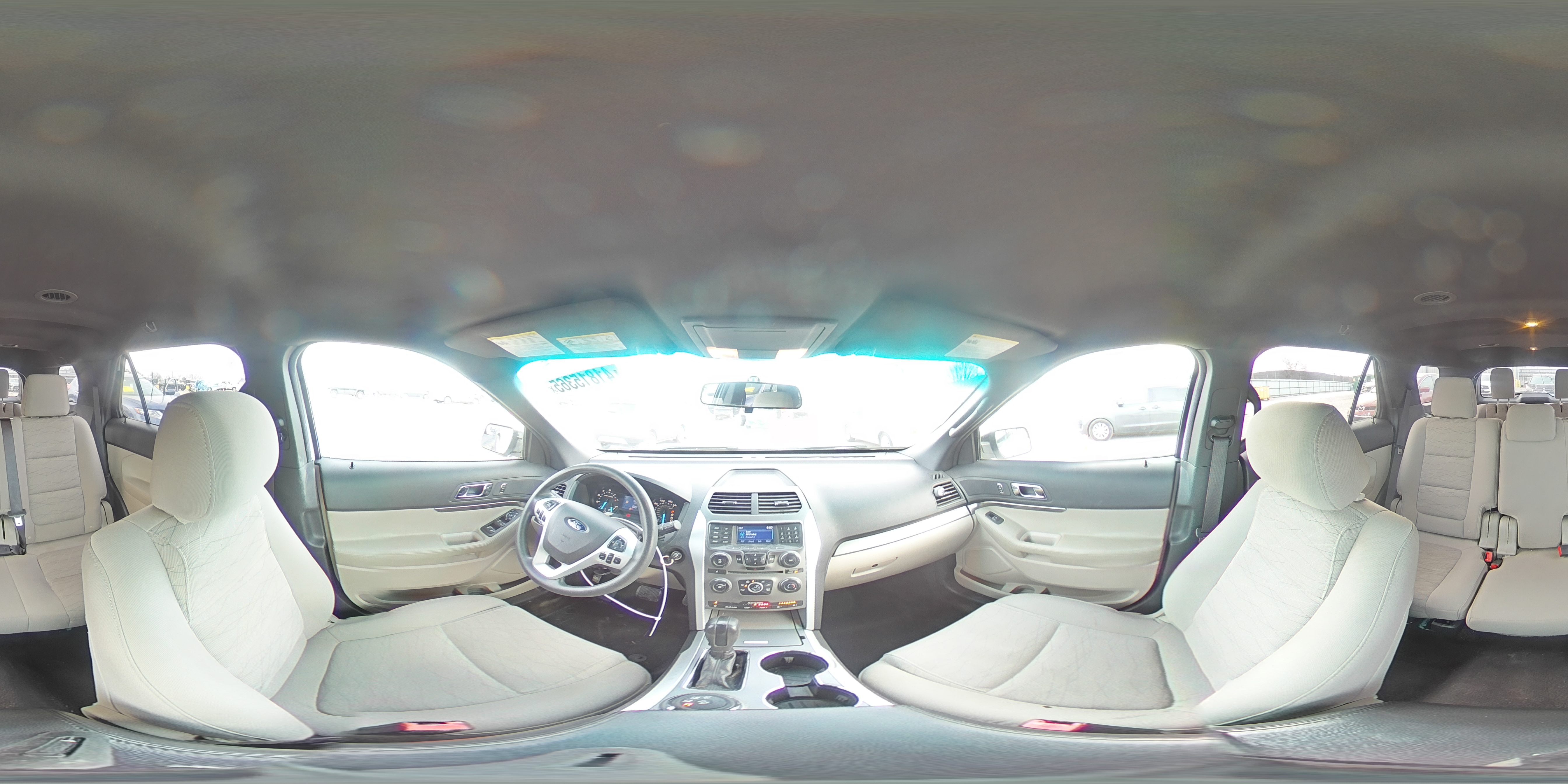 2015 Ford Explorer - Image 15