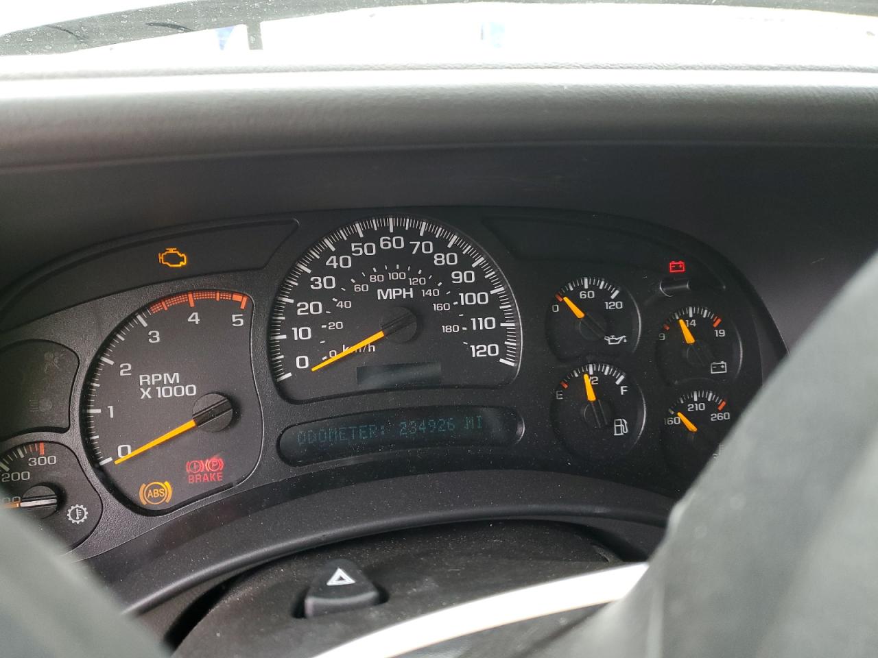 2005 Chevrolet Silverado - Image 9