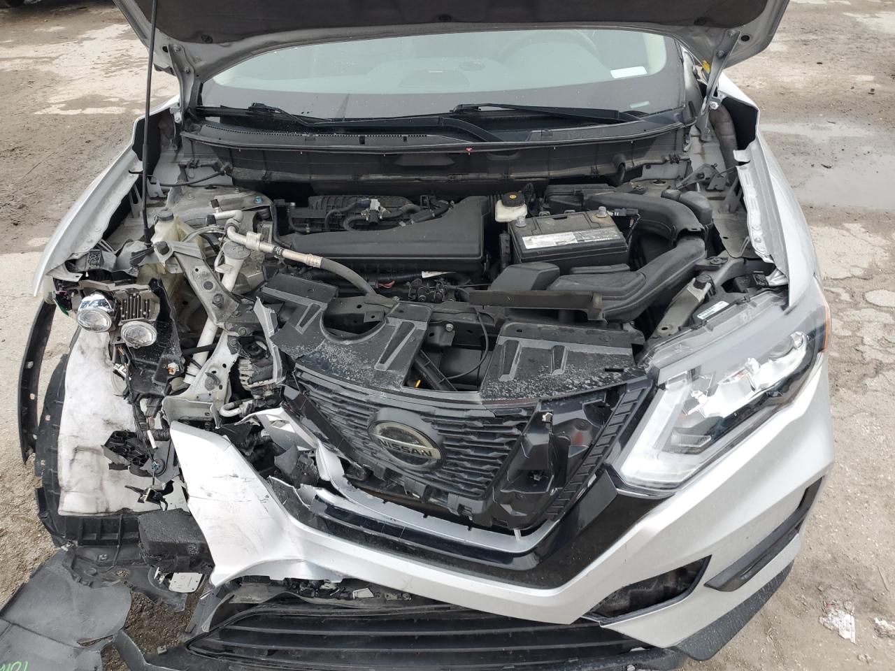 2019 Nissan Rogue - Image 12