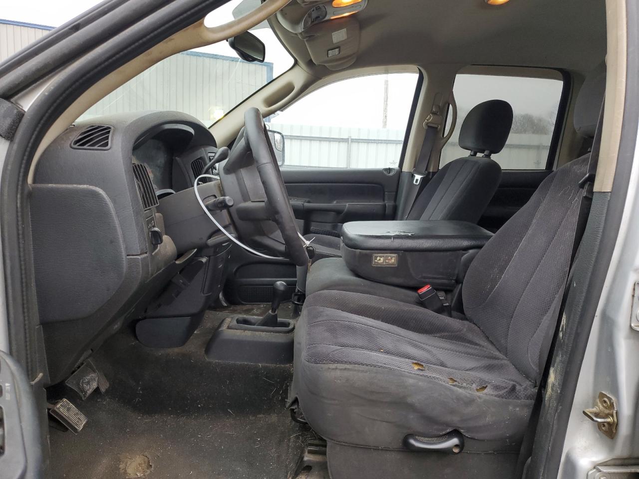 2005 Dodge RAM - Image 7
