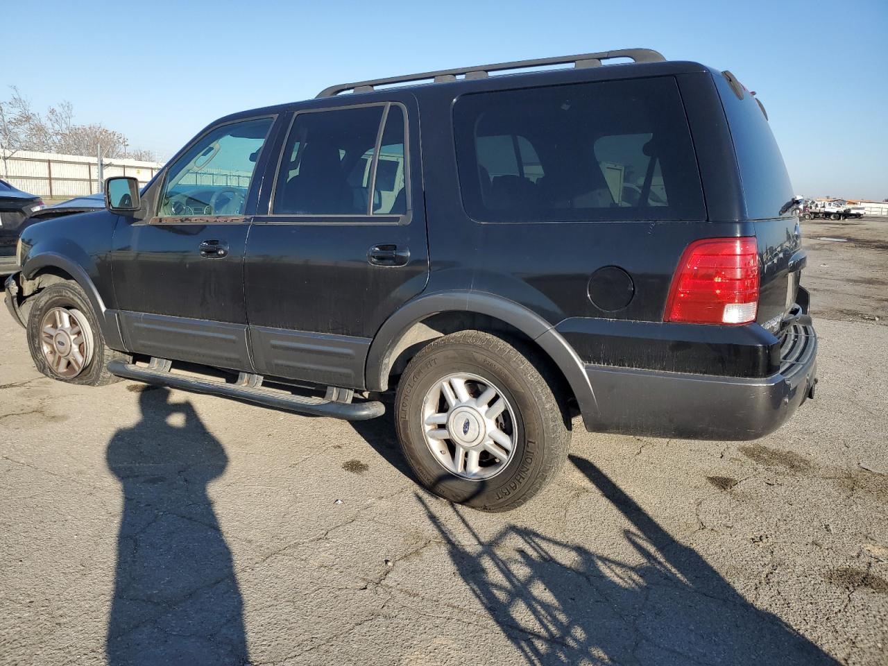 2006 Ford Expedition - Image 2