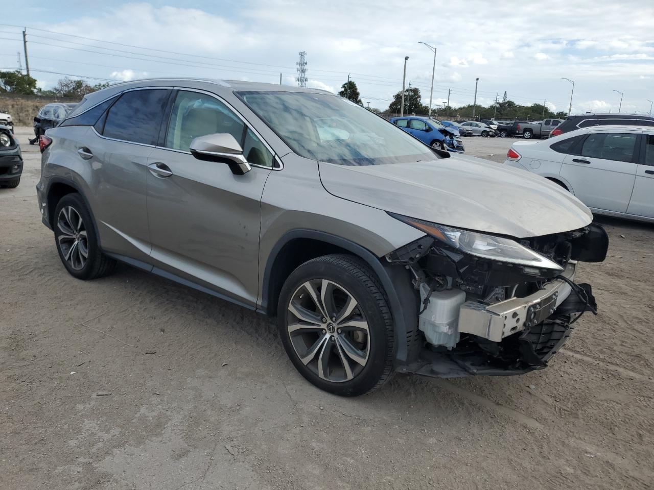 2021 Lexus RX - Image 4