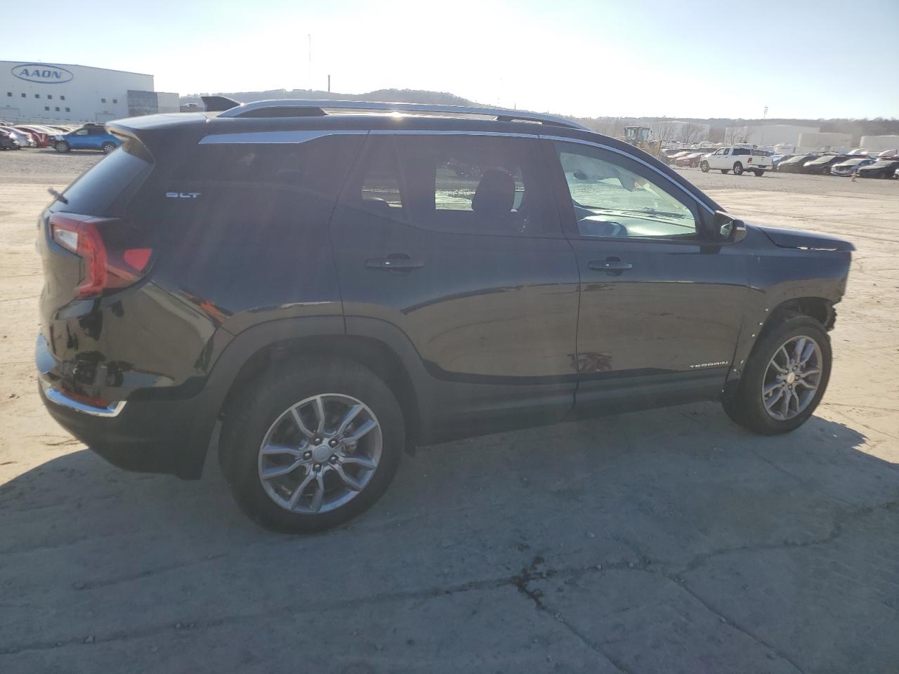 2022 GMC Terrain - Image 3