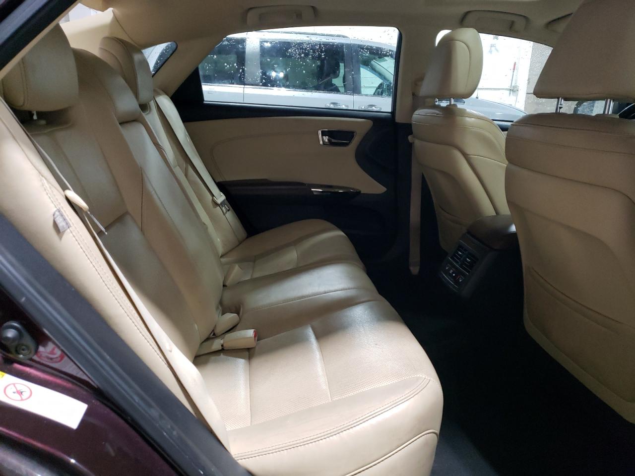 2013 Toyota Avalon - Image 11