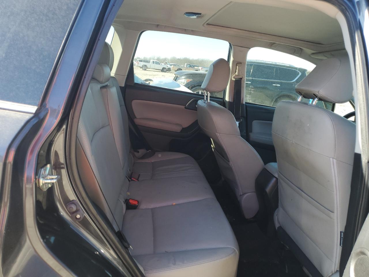 2015 Subaru Forester - Image 11