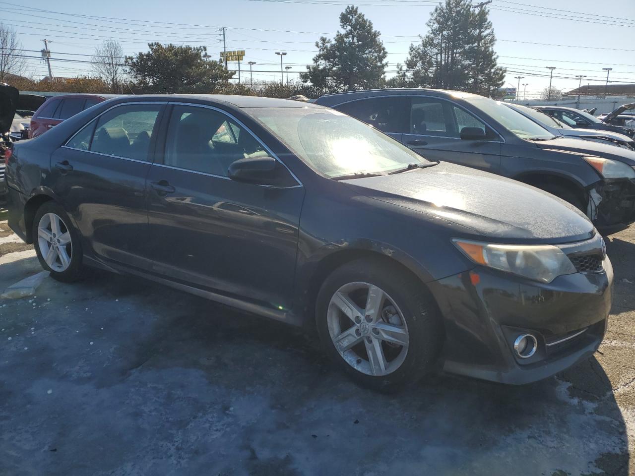 2014 Toyota Camry - Image 4