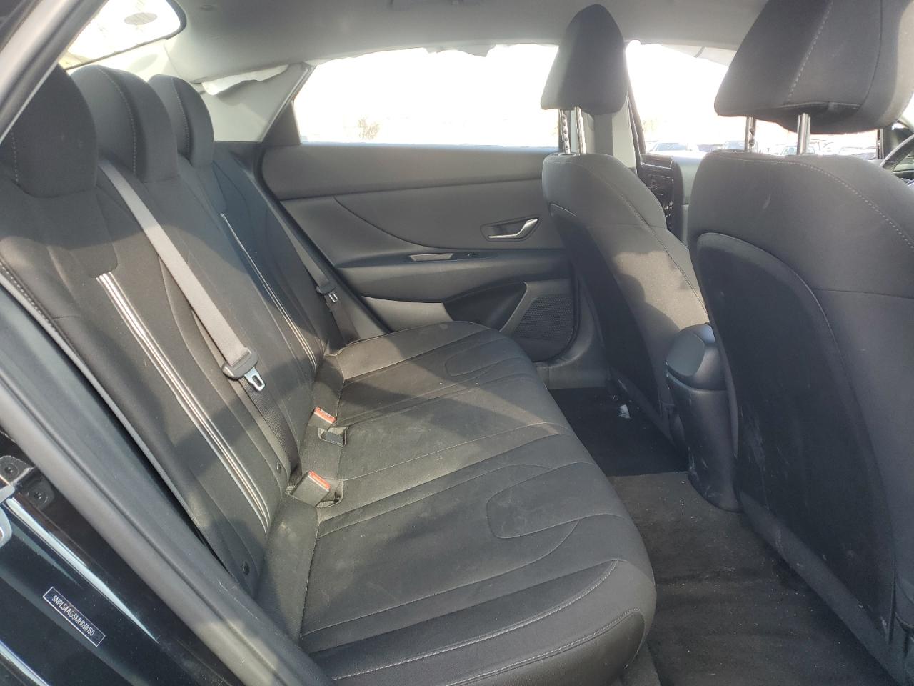 2021 Hyundai Elantra - Image 10