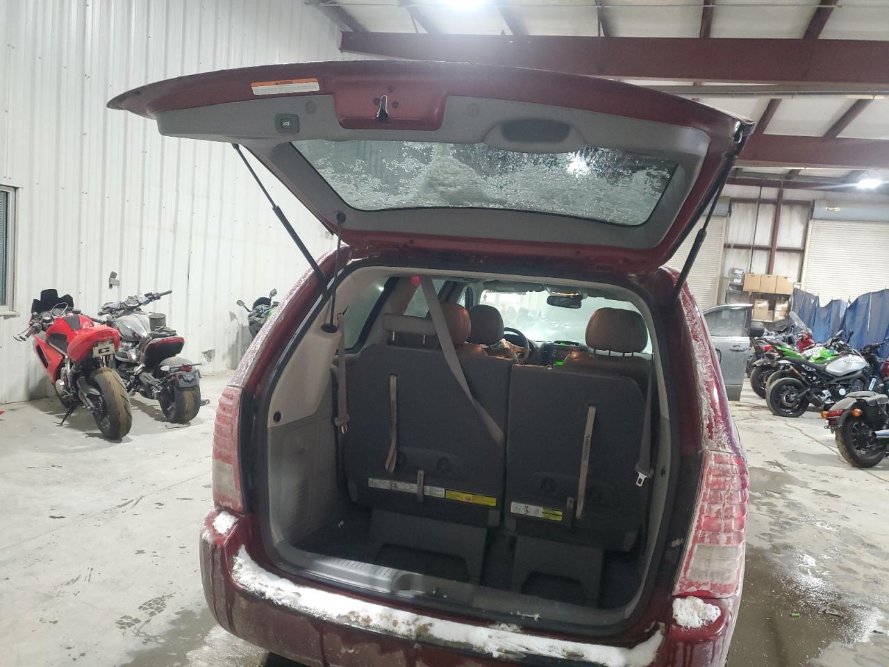 2014 Kia Sedona - Image 6