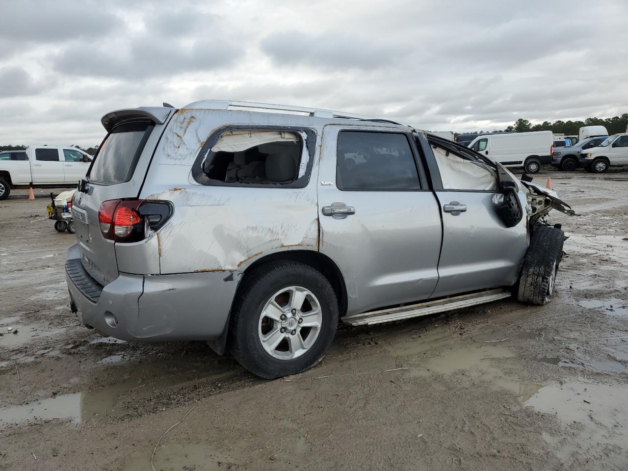 2018 Toyota Sequoia - Image 3