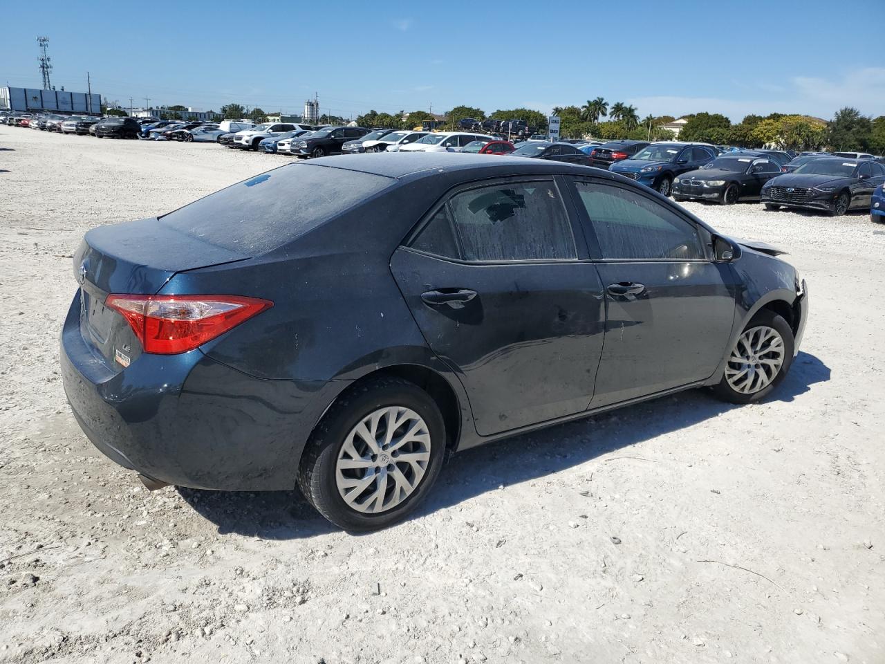 2019 Toyota Corolla - Image 3