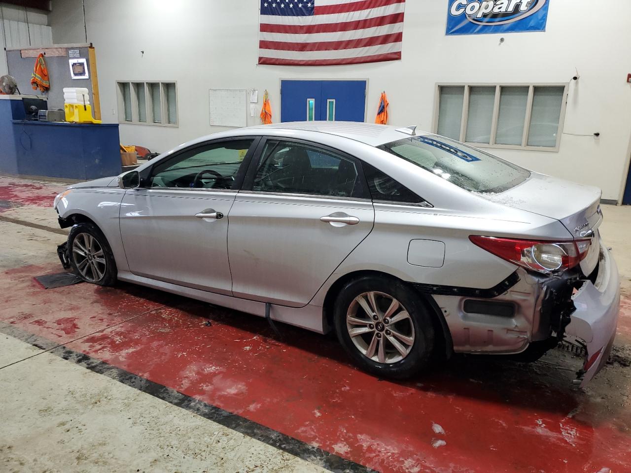2014 Hyundai Sonata - Image 2