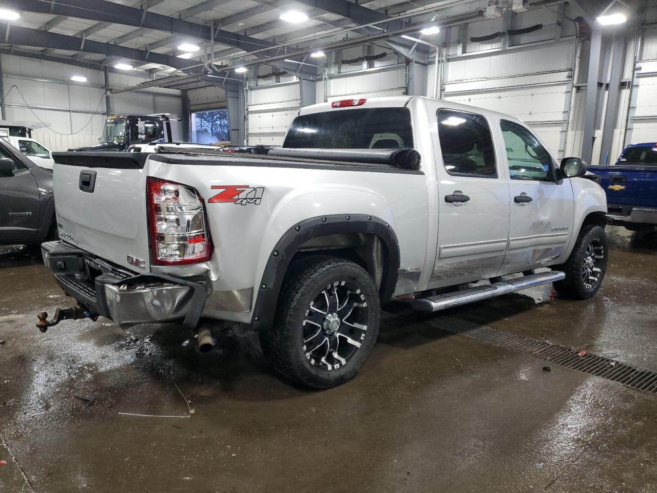 2010 GMC Sierra - Image 3