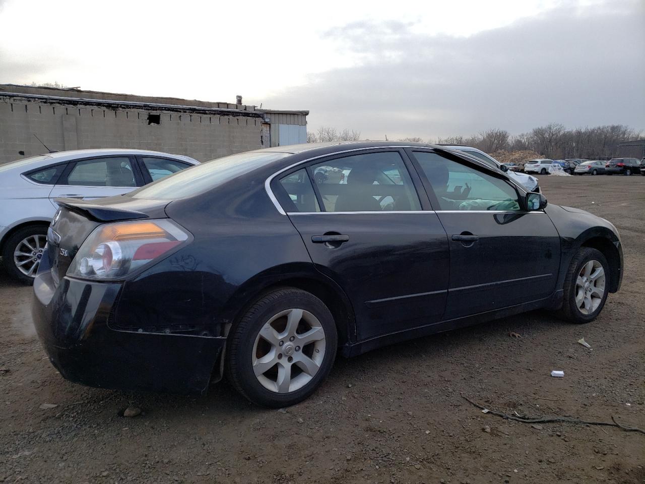 2009 Nissan Altima - Image 3
