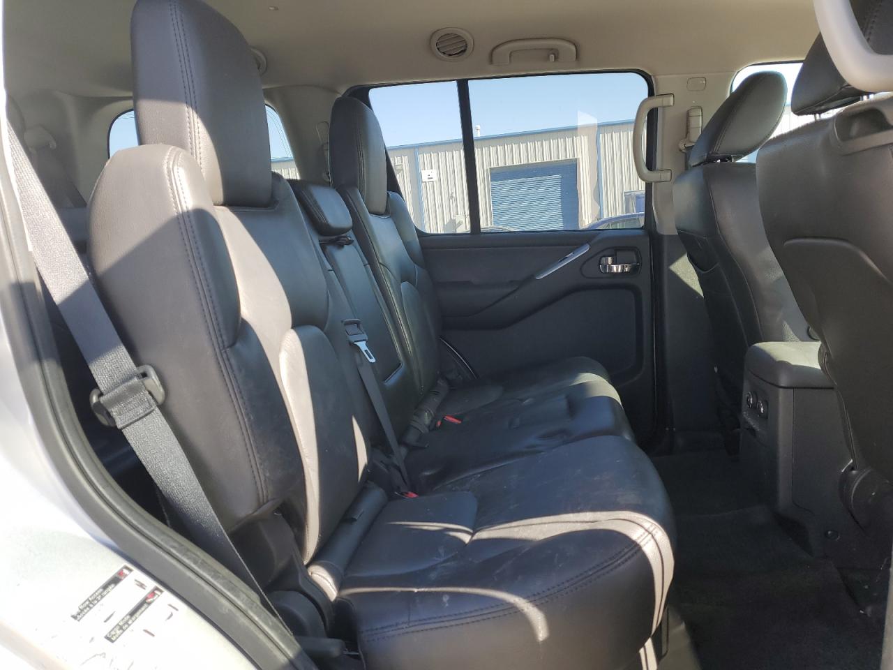 2012 Nissan Pathfinder - Image 11