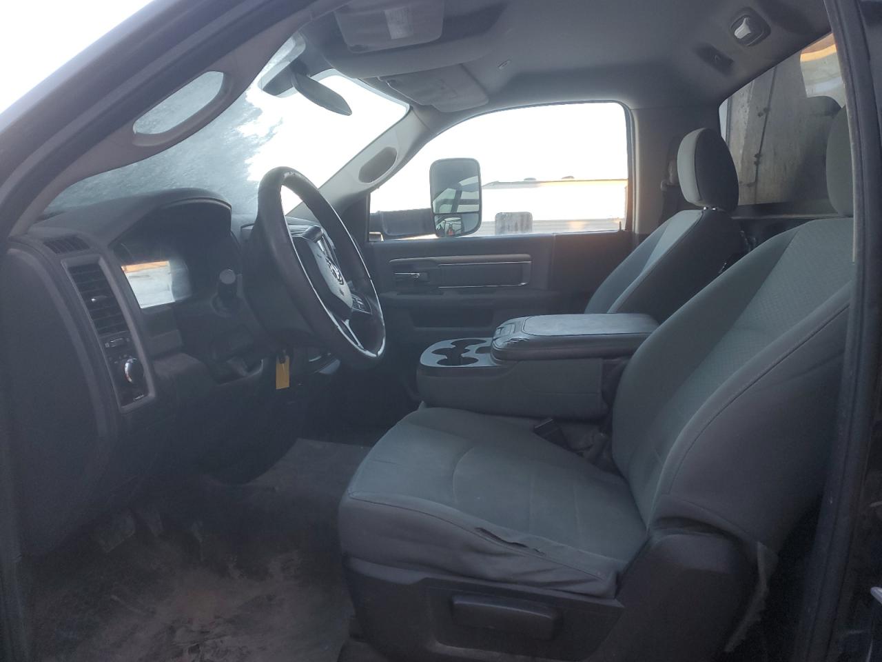 2017 RAM 5500 - Image 7