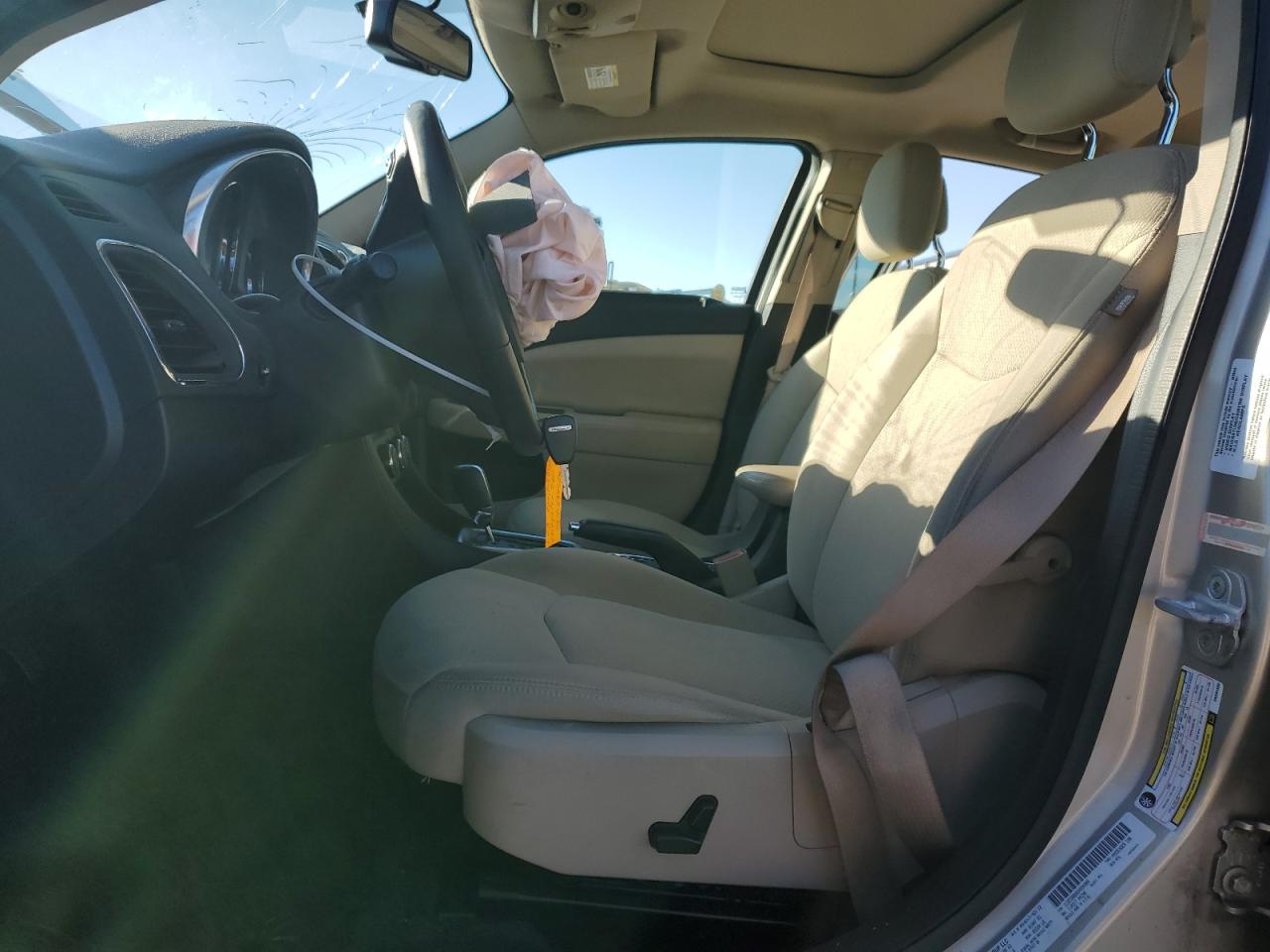 2013 Chrysler 200 - Image 7