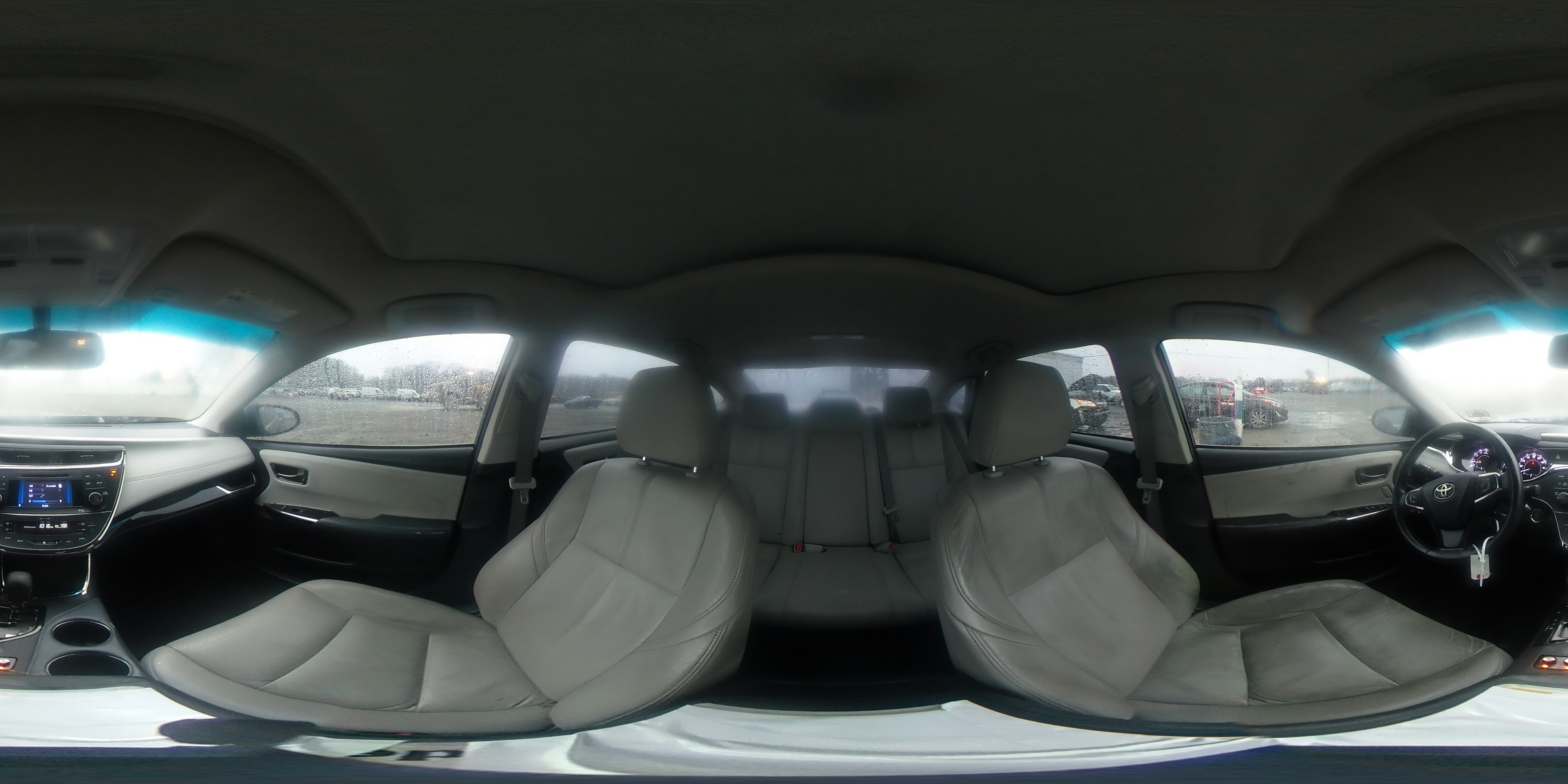 2013 Toyota Avalon - Image 14