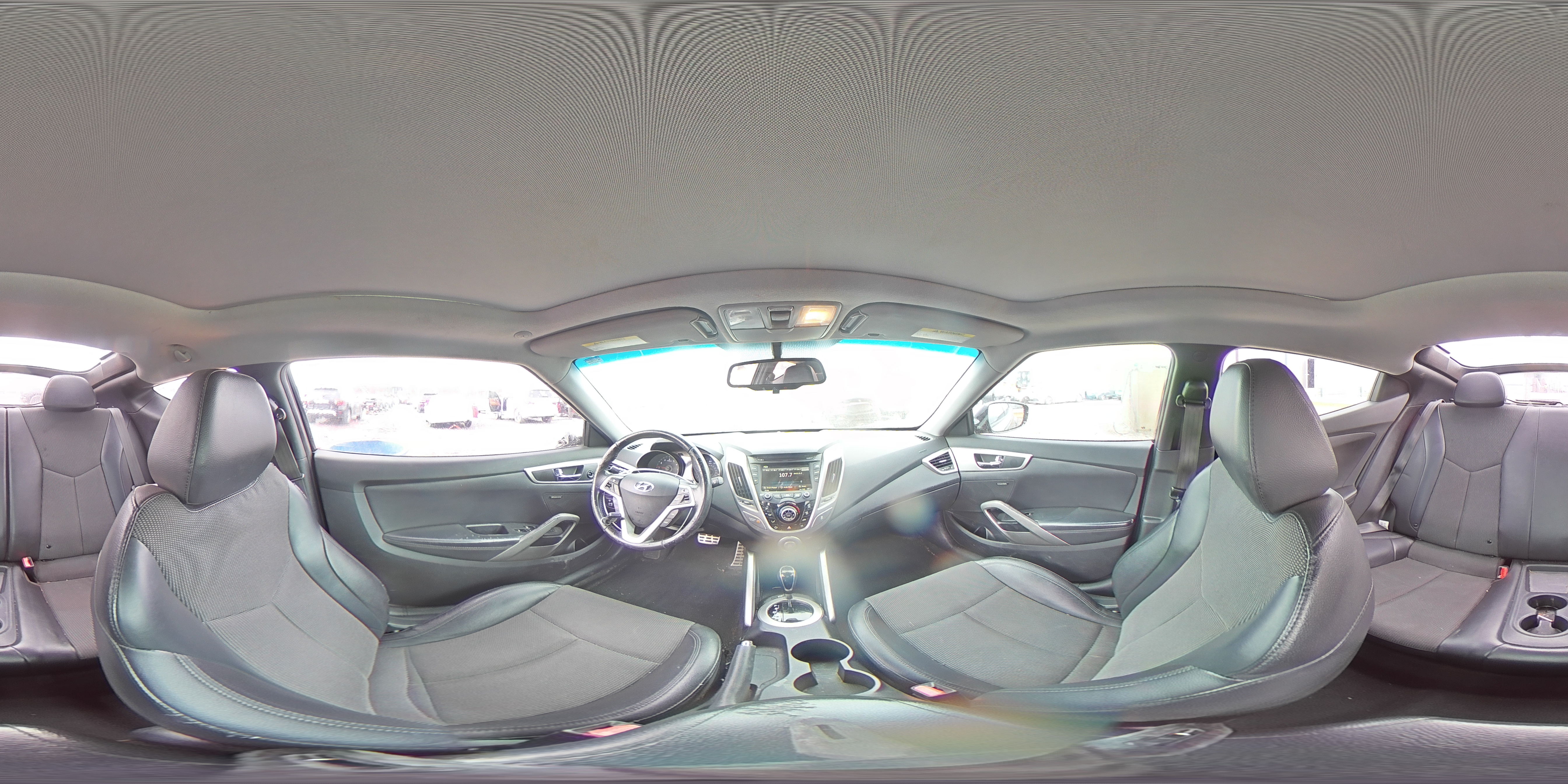 2013 Hyundai Veloster - Image 14