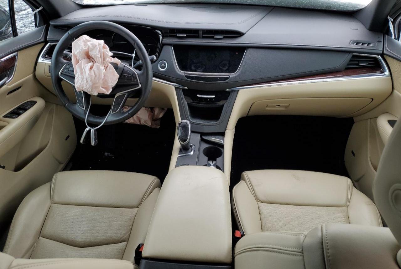 2018 Cadillac XT5 - Image 8