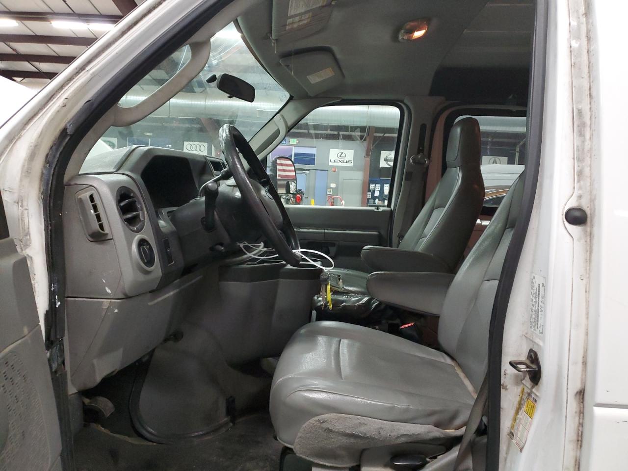 2013 Ford Econoline - Image 7
