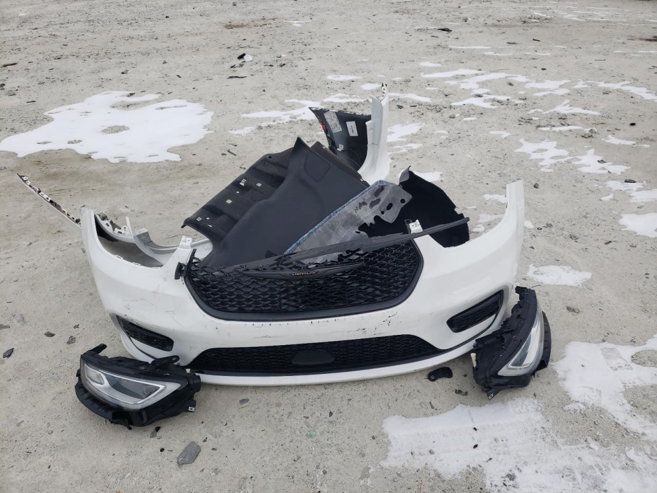 2022 Chrysler Pacifica - Image 13