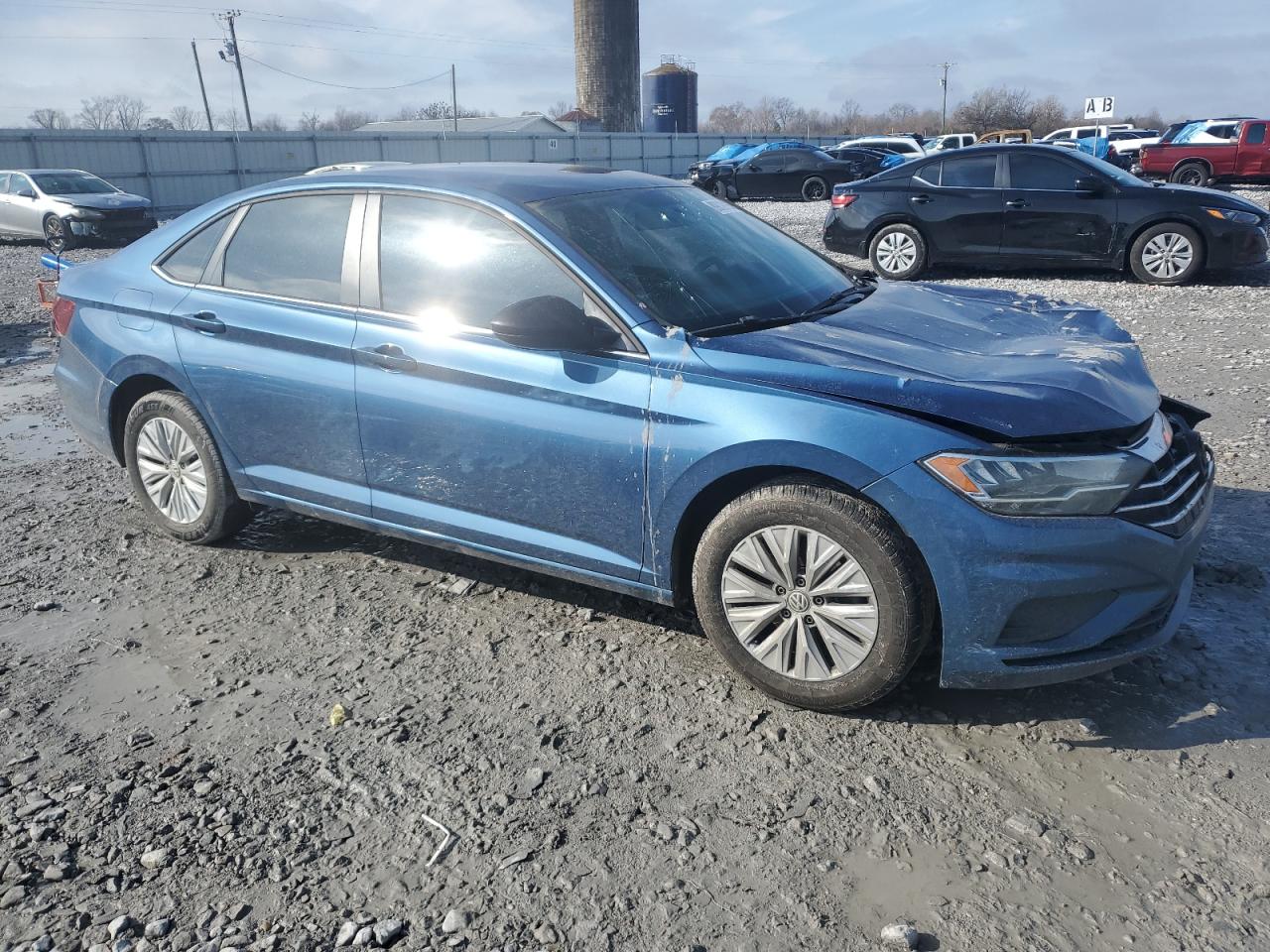 2019 Volkswagen Jetta - Image 4