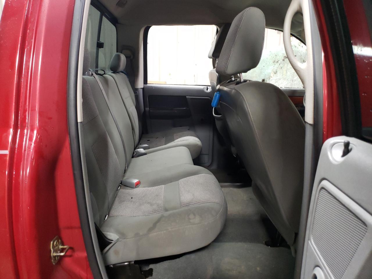 2006 Dodge RAM - Image 10