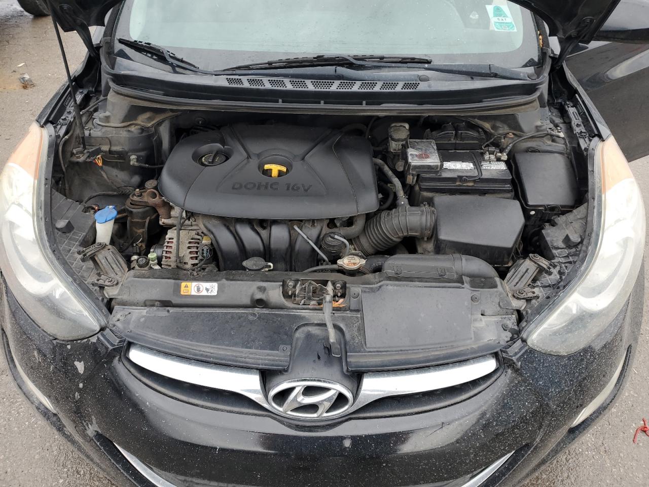 2013 Hyundai Elantra - Image 11