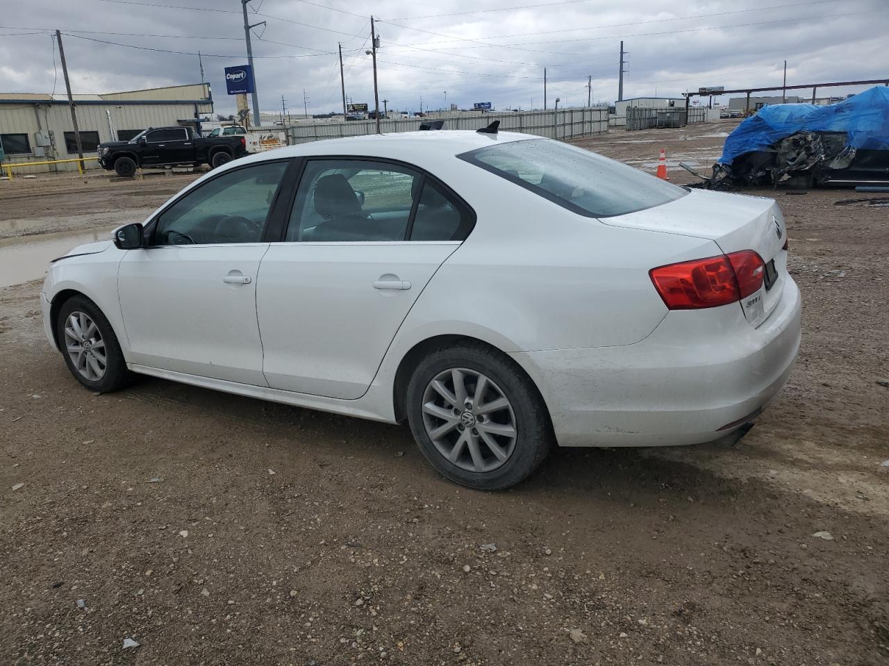 2014 Volkswagen Jetta - Image 2