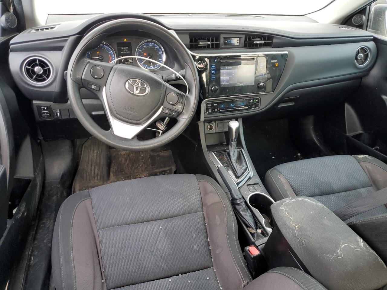 2017 Toyota Corolla L VIN: 5YFBURHE6HP726500 Lot: 41685515