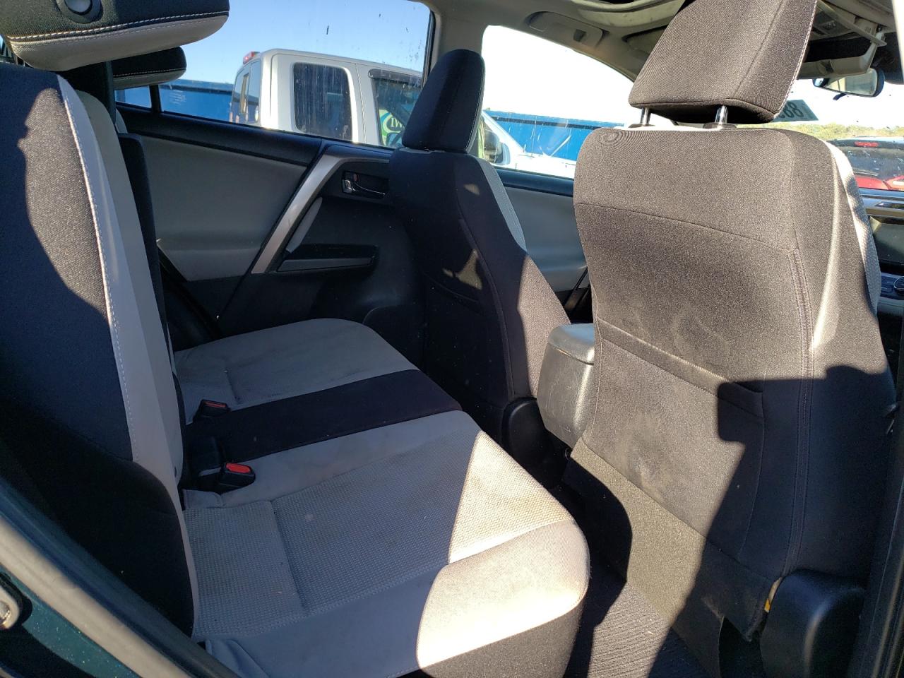 2018 Toyota RAV 4 - Image 11