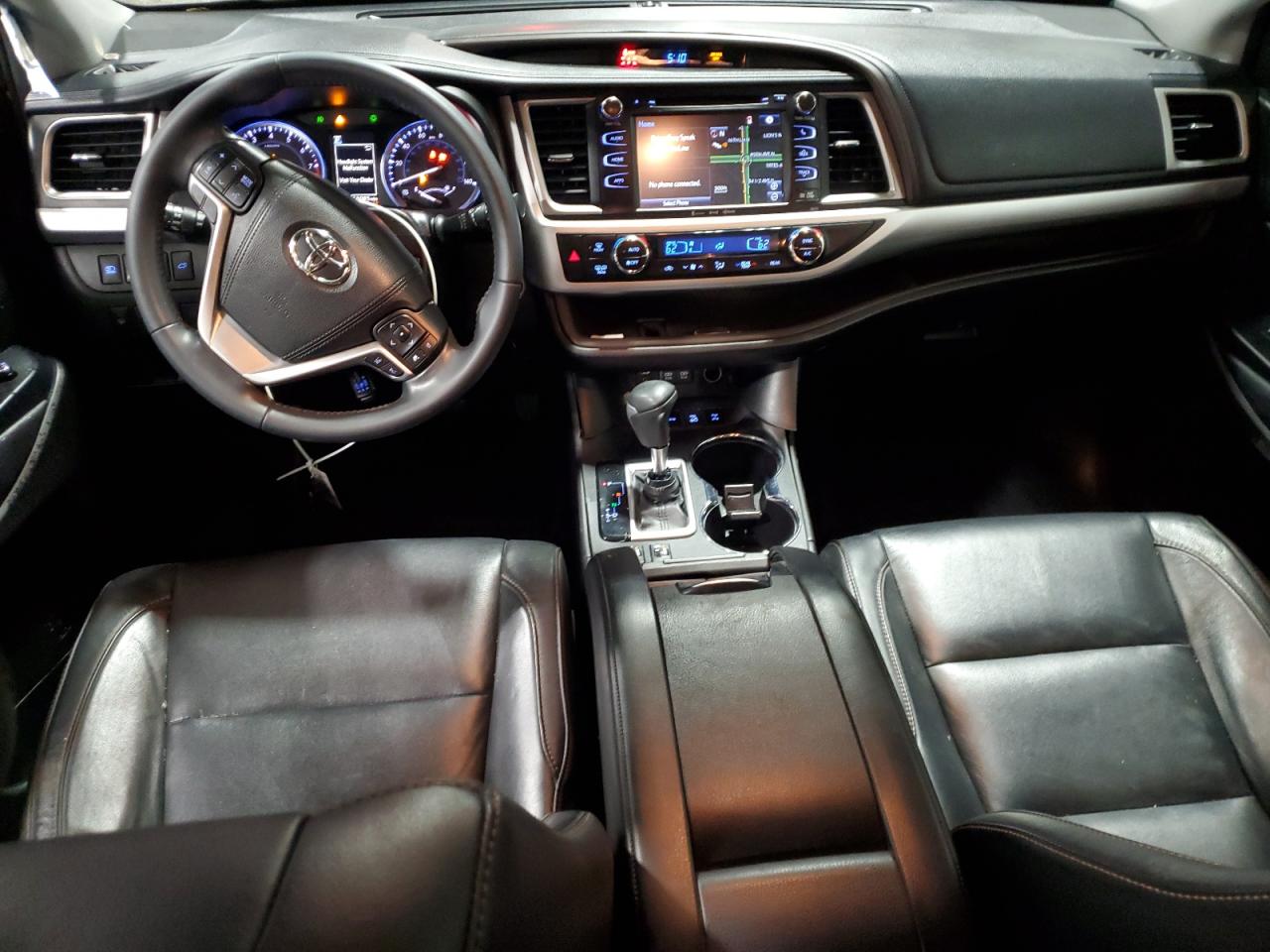2018 Toyota Highlander - Image 8