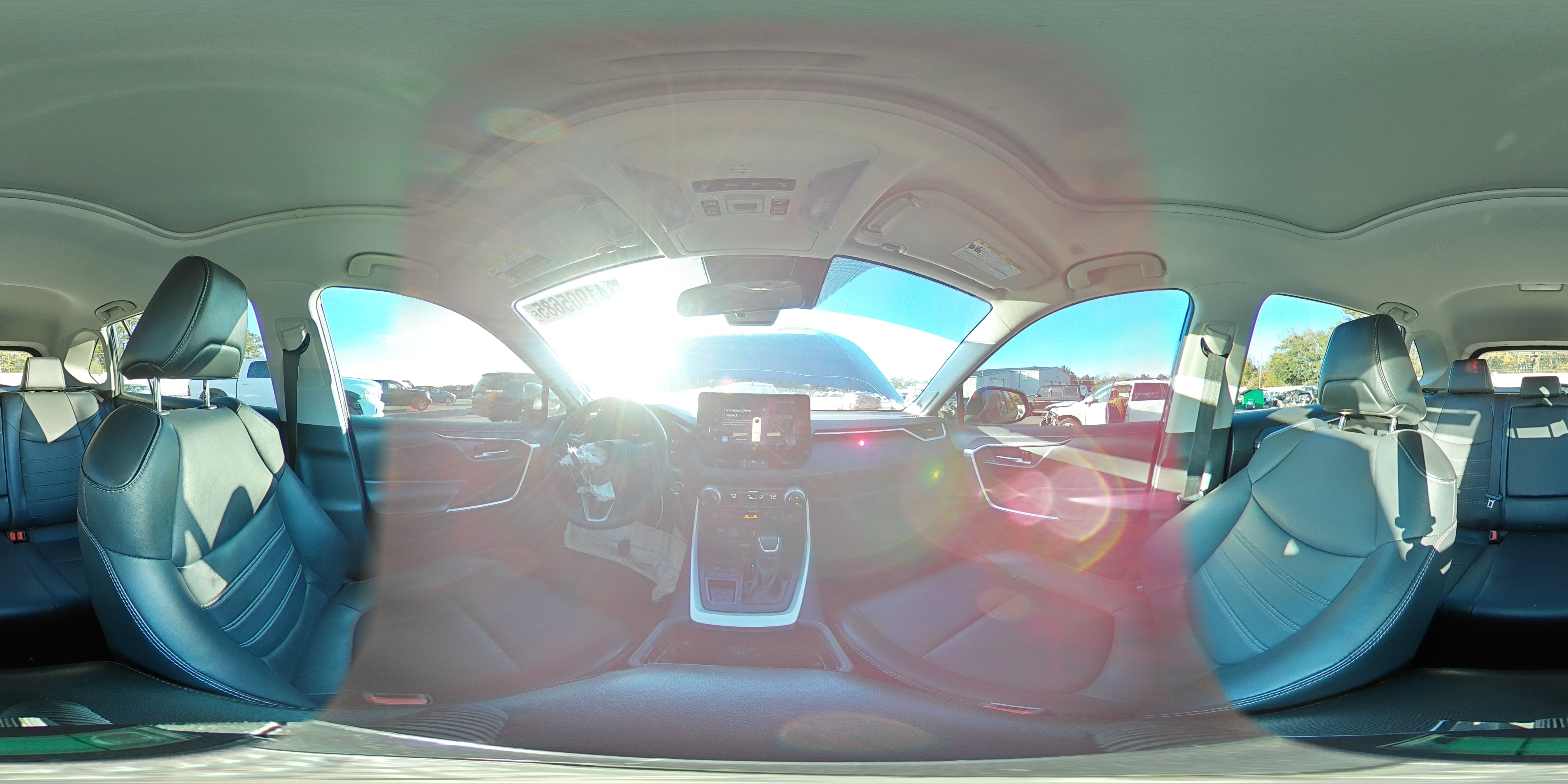 2023 Toyota RAV 4 - Image 15